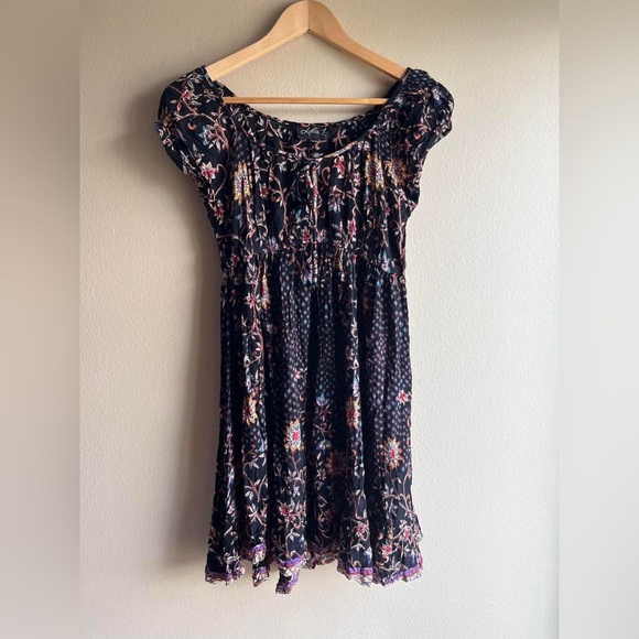 Anthropologie Dresses & Skirts - Anthropologie Lola P. Women Floral Mini Short Sleeve Dress Small Brown Boho